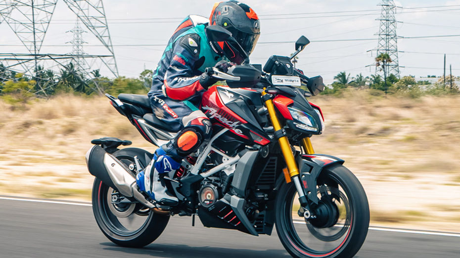 KTM vs tvs 