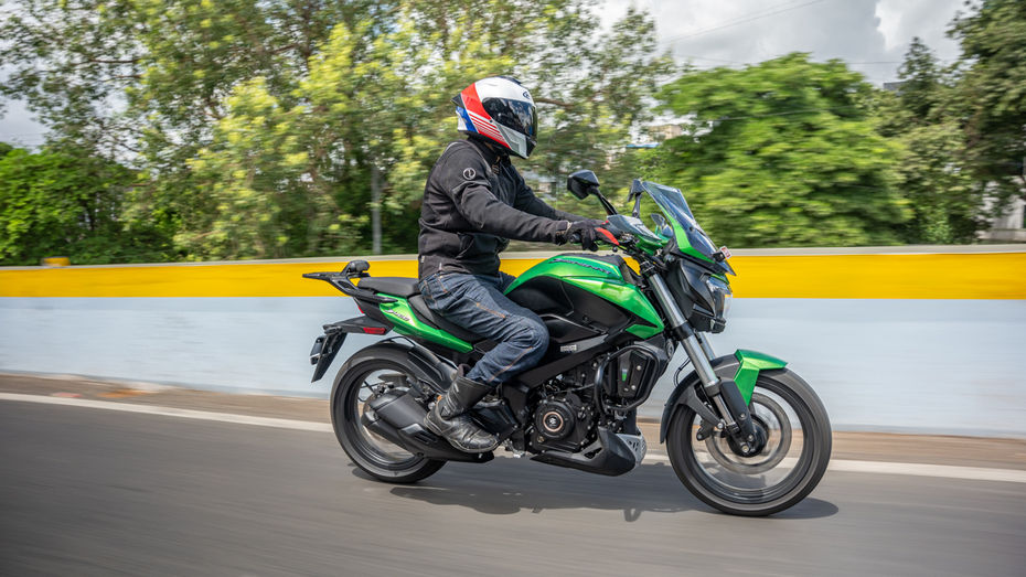 350cc Bajaj Dominar 400