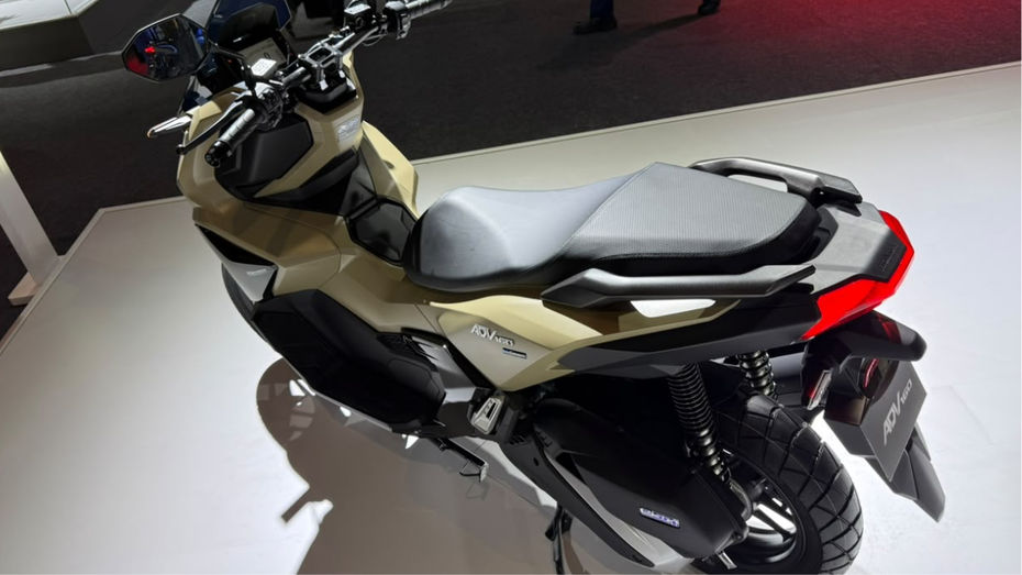 ADV 160