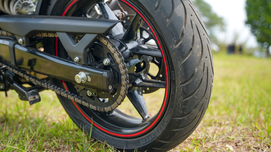 Top 5 Tyres For Royal Enfield Guerrilla 450: From Eurogrip Roadhound To Ceat Gripp XL Top 5 Tyres For Royal Enfield Guerrilla 450: From Eurogrip Roadhound To Ceat Gripp XL