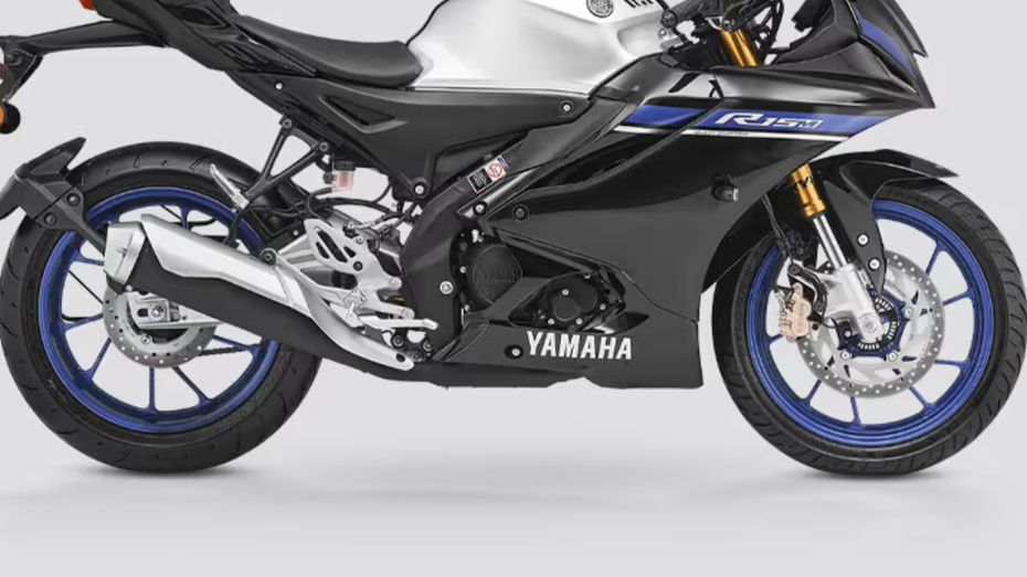 Yamaha R15 M