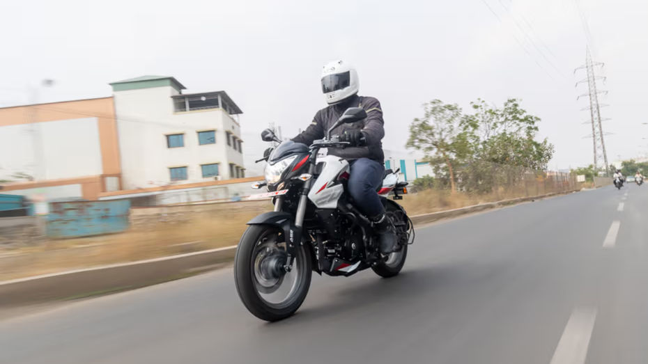 Pulsar NS200