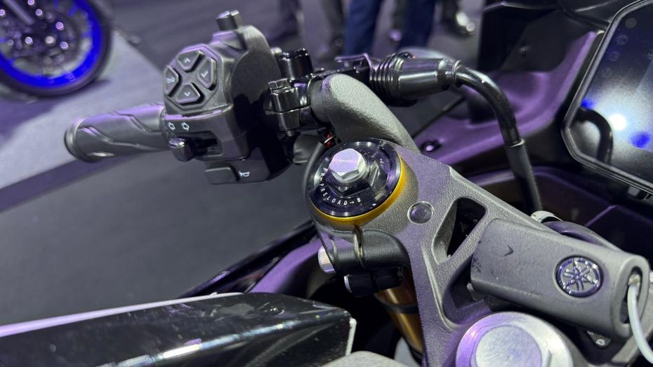 Yamaha R2 Front Adjustable Suspension