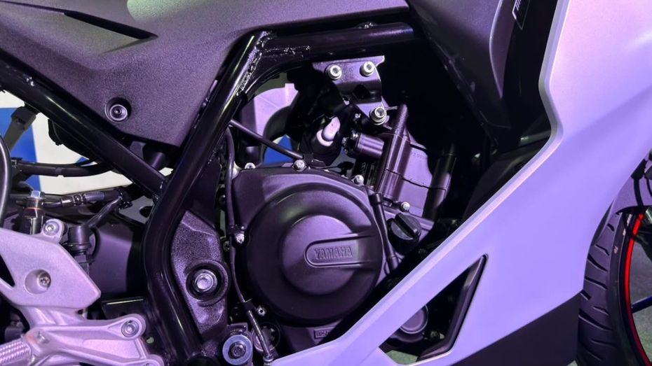 Yamaha R2 Engine
