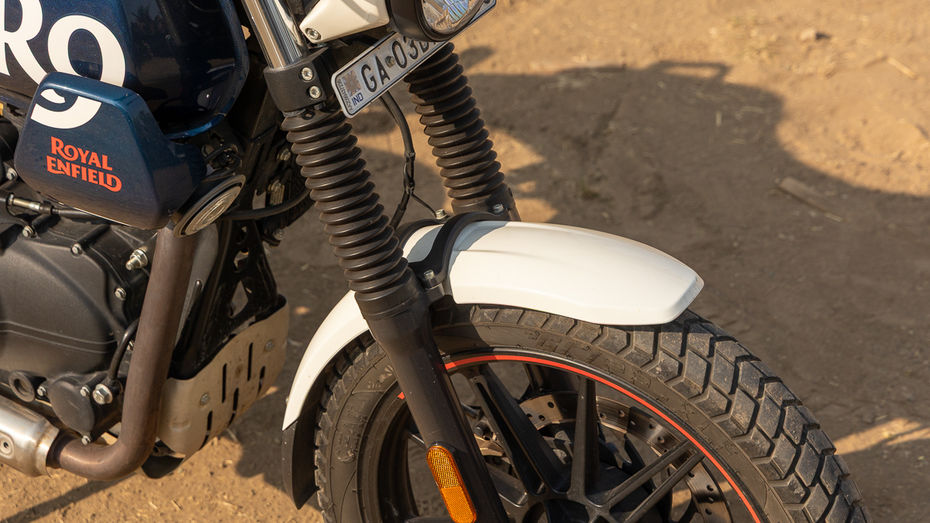 Himalayan Vs Scram 440 Himalayan Vs Scram 440