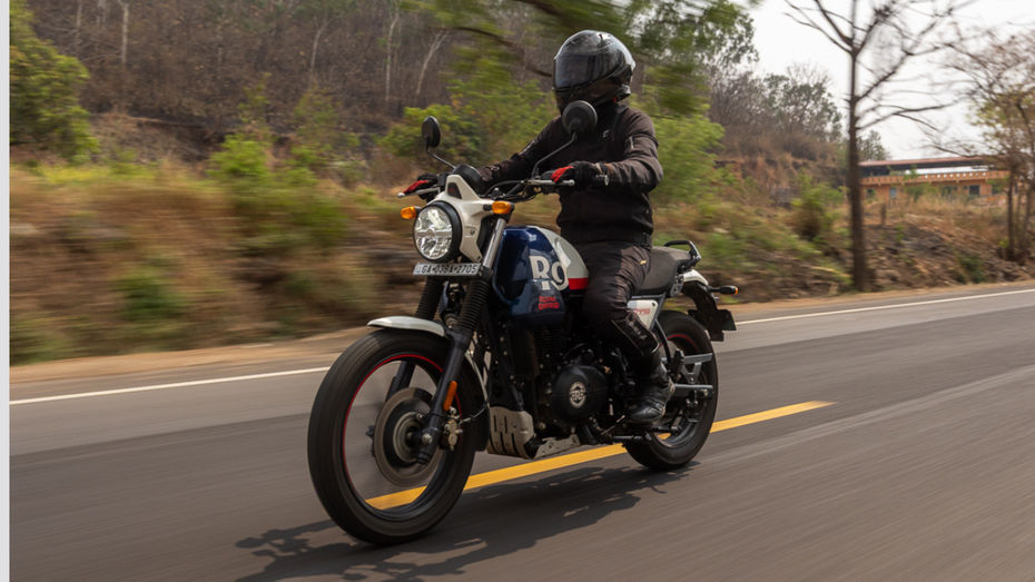 Himalayan Vs Scram 440 Himalayan Vs Scram 440