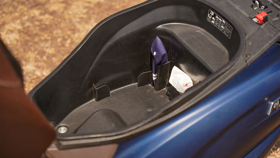 Suzuki Access 125 Ride Connect ABS Edition Underseat Storage Suzuki Access 125 Ride Connect ABS Edition Underseat Storage