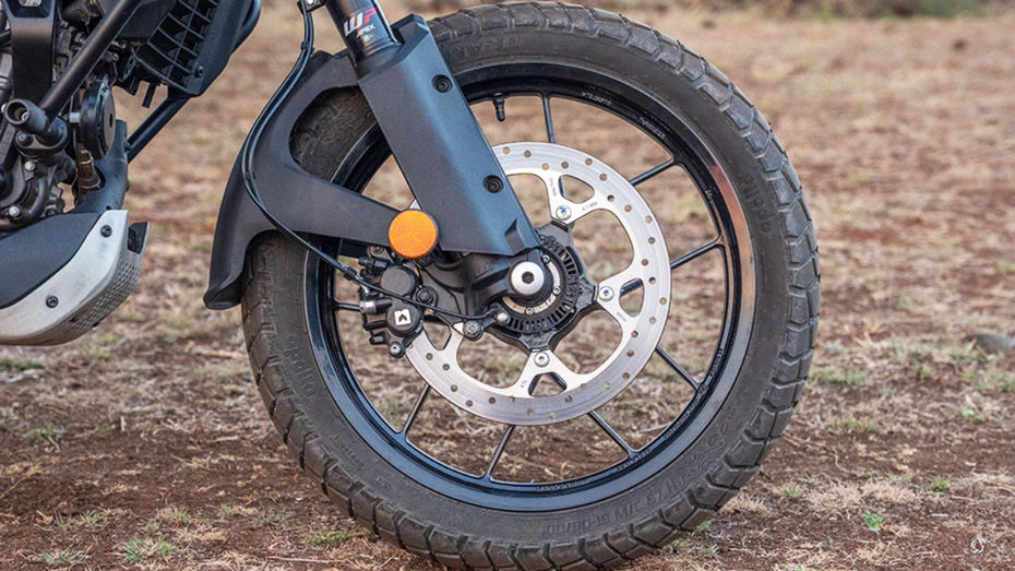 Royal Enfield Himalayan 440 vs KTM Adventure 390: Royal Enfield Himalayan 440 vs KTM Adventure 390: