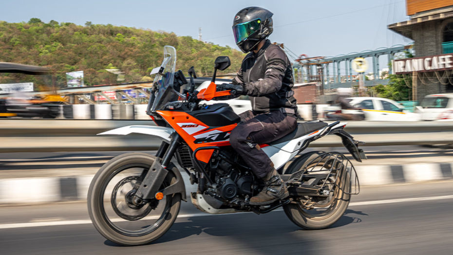 Himalayan 440 vs KTM Adventure 390 Himalayan 440 vs KTM Adventure 390