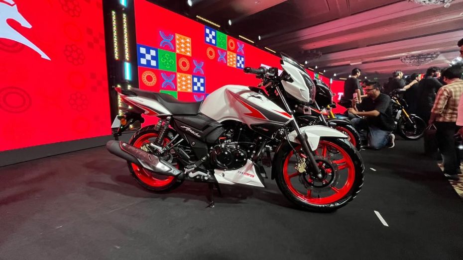 TVS Apache RTR 160 2V New Variant
