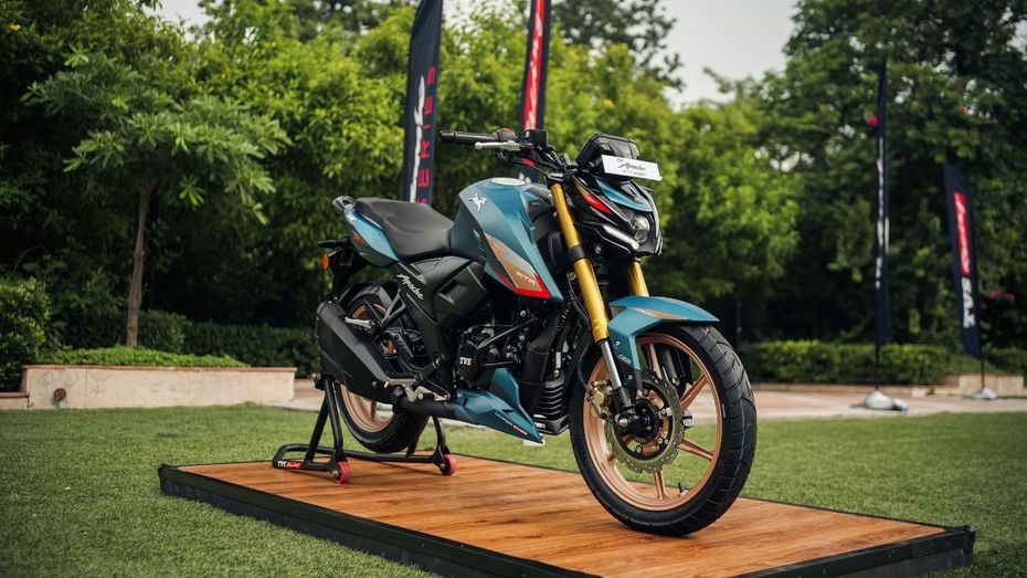 TVS RTR 160 4V Top Variant