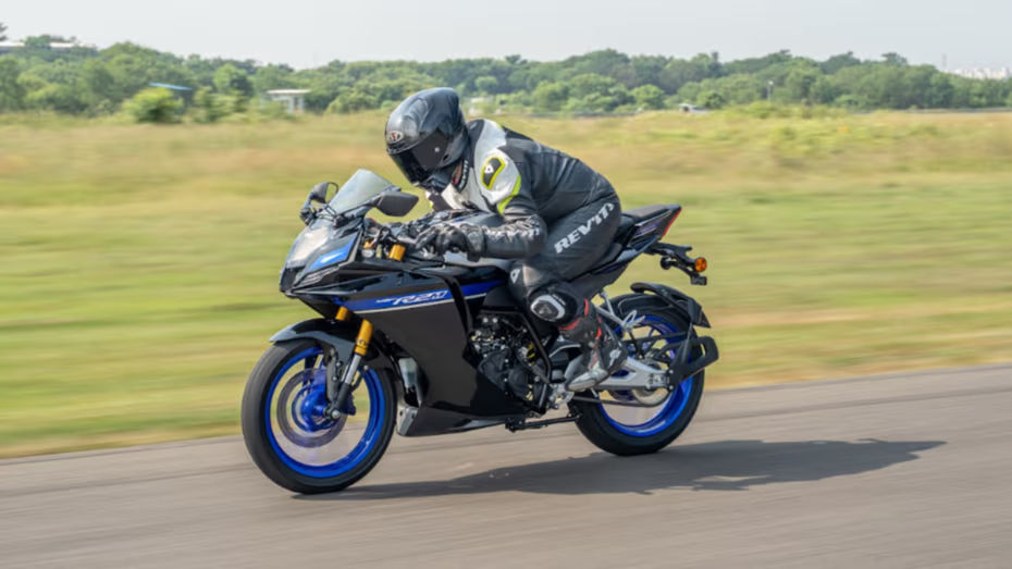 Yamaha R2 Reveiw Yamaha R2 Reveiw