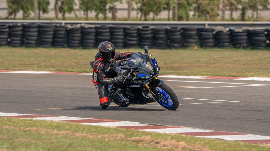 Yamaha YZF-R2 Yamaha YZF-R2