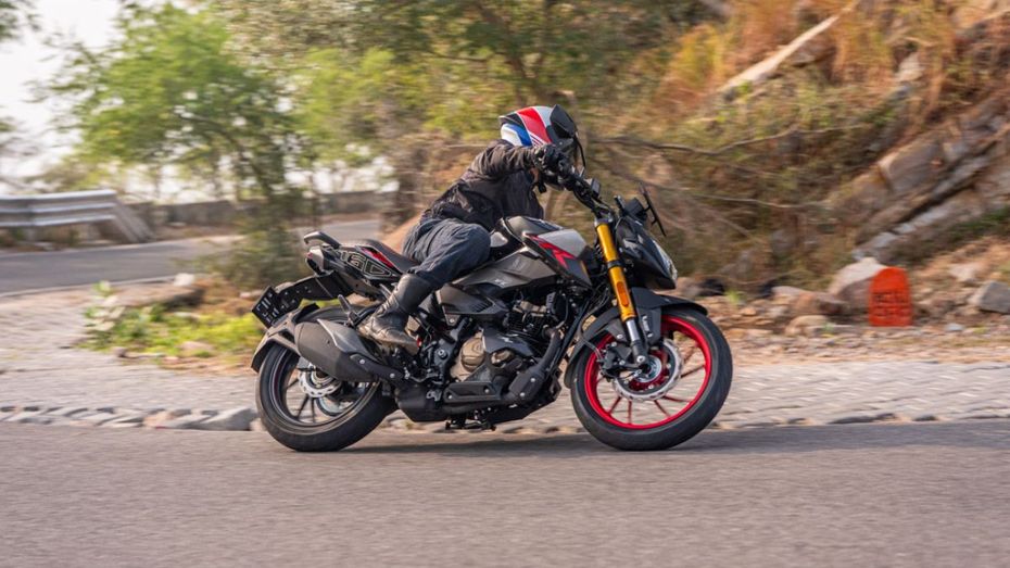 2026 Hero Xtreme 160R 4V Carbon Variant Launch Price