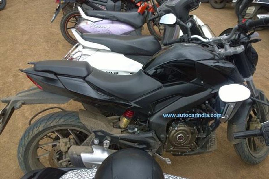 Bajaj Pulsar CS400 in Black Colour