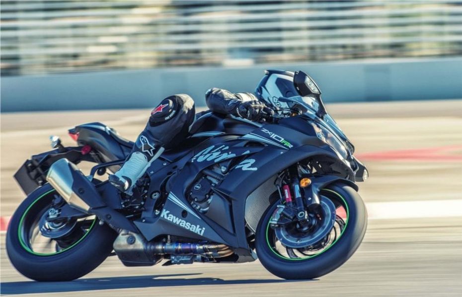 Kawasaki Ninja ZX-10RR launched in India Kawasaki Ninja ZX-10RR launched in India