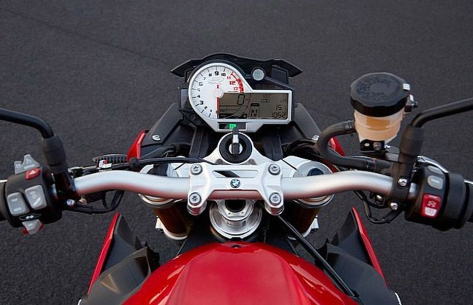 BMW S1000R Super Naked Sport Bike Unveiled at EICMA