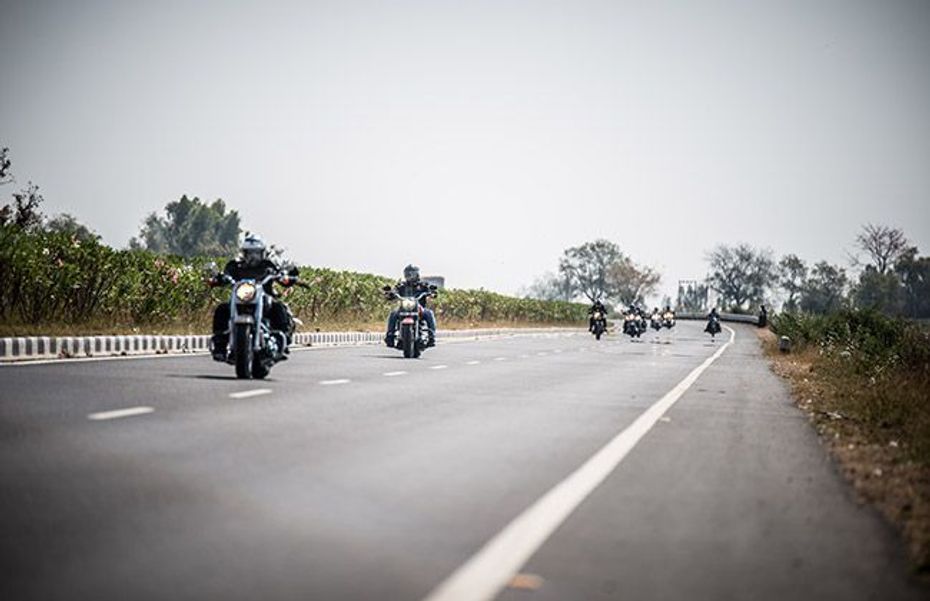 Witness H.O.G rally of over 300 Harley Davidson Owners in Pushkar Witness H.O.G rally of over 300 Harley Davidson Owners in Pushkar