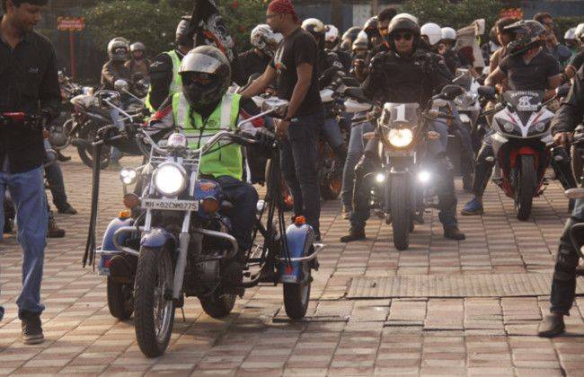 India Bike Week's Chai Pakoda Ride