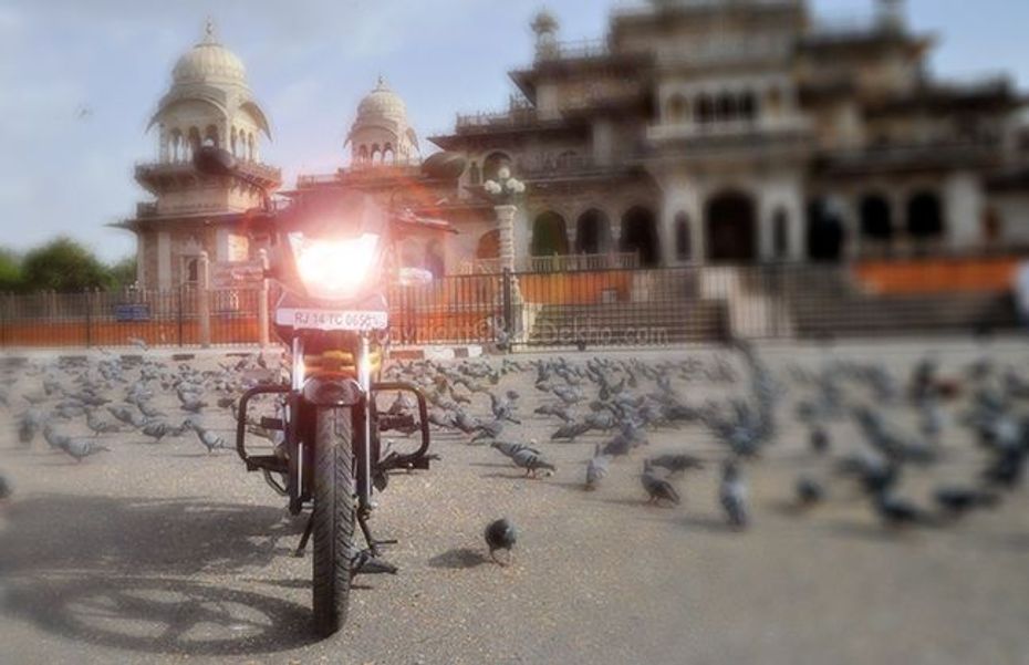 Mahindra Two Wheelers receive award in Operational Excellence