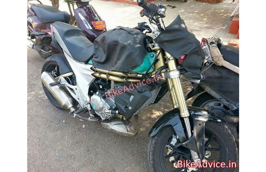 Mahindra Mojo 300 Mahindra Mojo 300