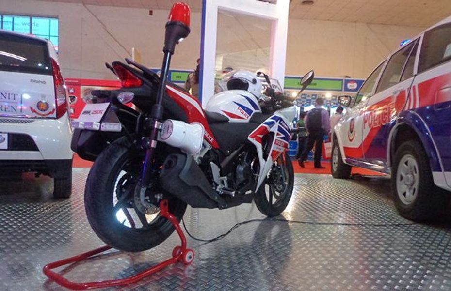 Honda unveils CBR 250R Police Model Honda unveils CBR 250R Police Model