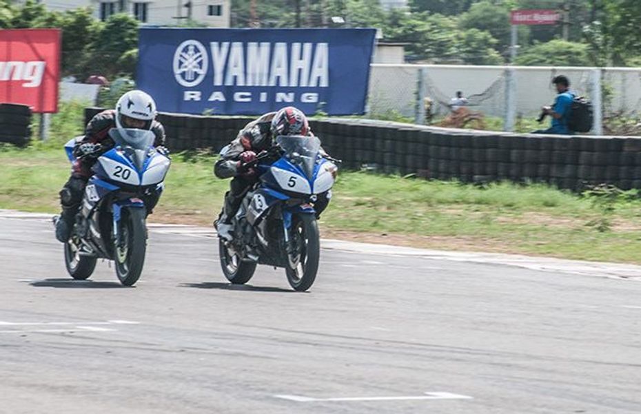 Yamaha YZF R15 Yamaha YZF R15