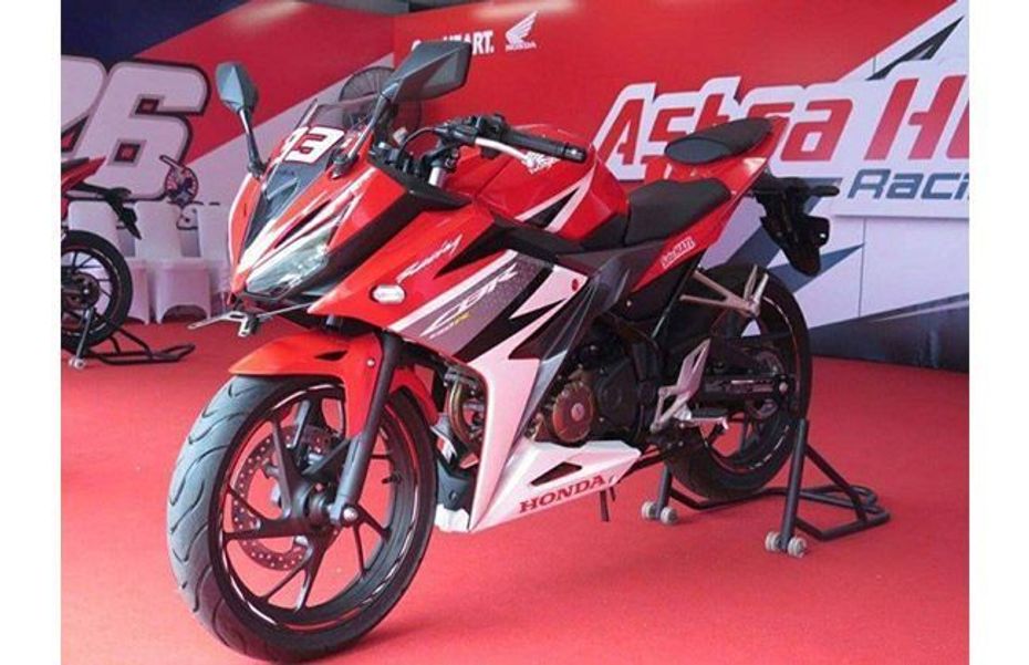 2016 Honda CBR150R 2016 Honda CBR150R