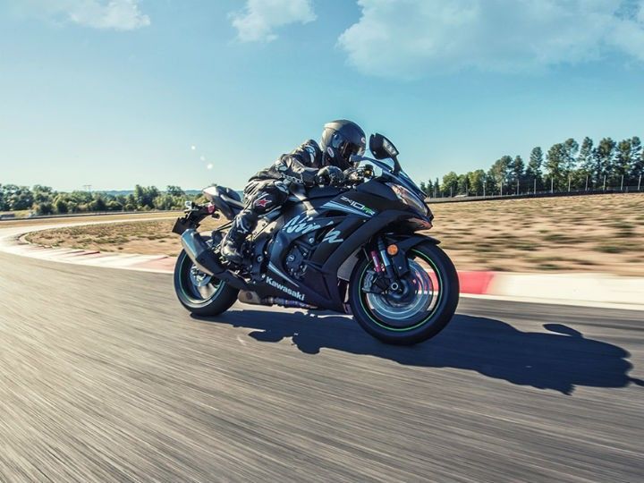Kawasaki Ninja ZX-10RR Launched In India | BikeDekho