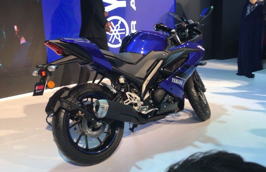 Yamaha R15 V3.0 First Look Review