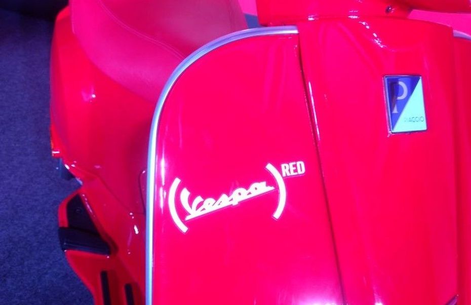 Vespa RED