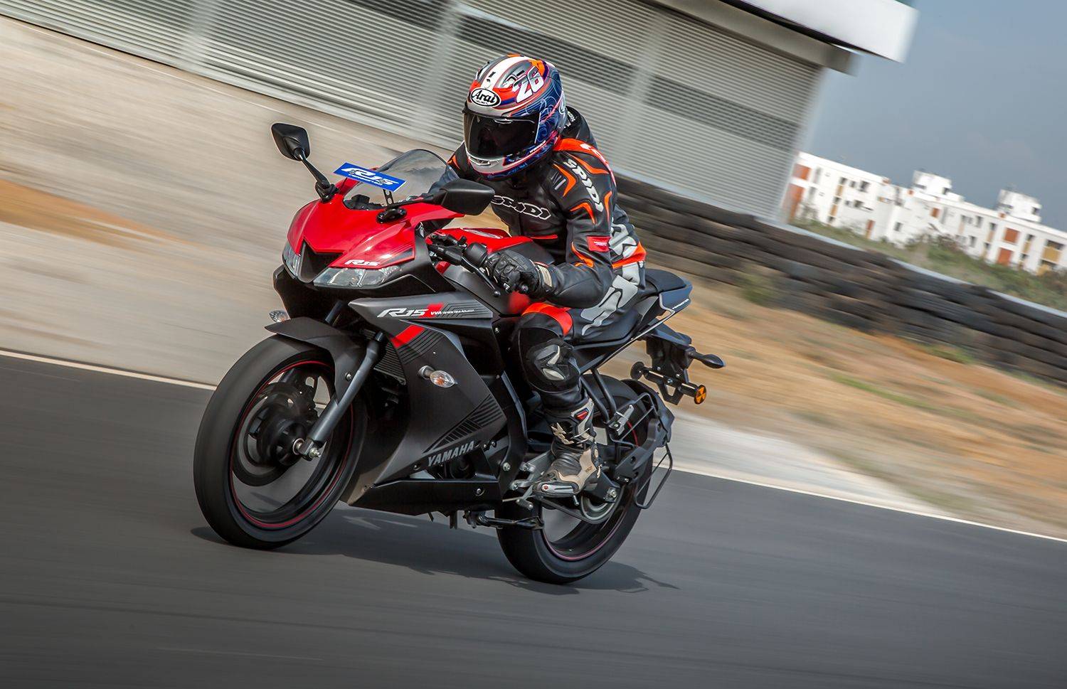 Yamaha R15 V3.0 pros cons and verdict