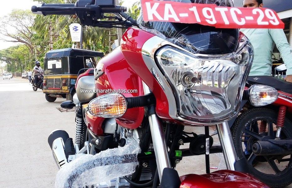 Bajaj V15 Cocktail Wine Red Bajaj V15 Cocktail Wine Red