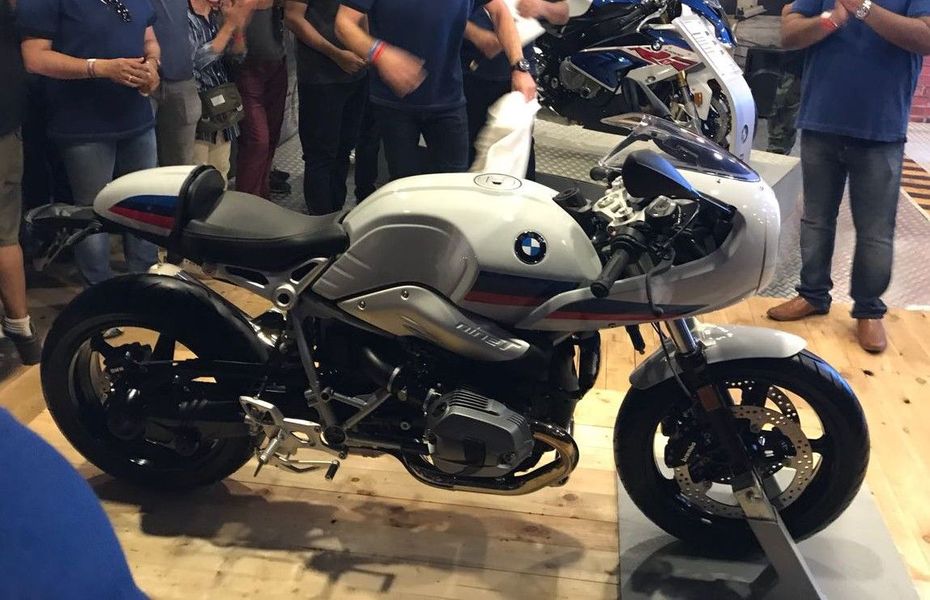BMW launched K 1600 B and RnineT Races