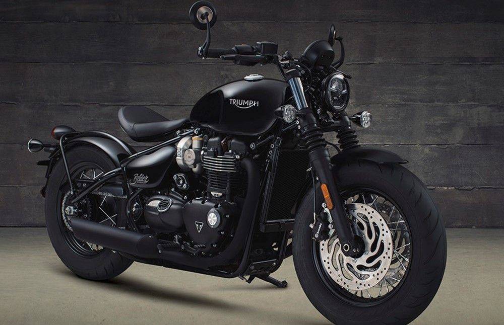 Triumph Bonneville Bobber Black