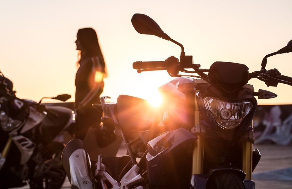 BMW G310R