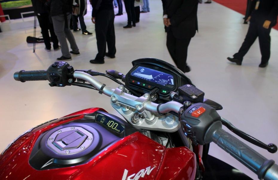 Bajaj Pulsar CS400
