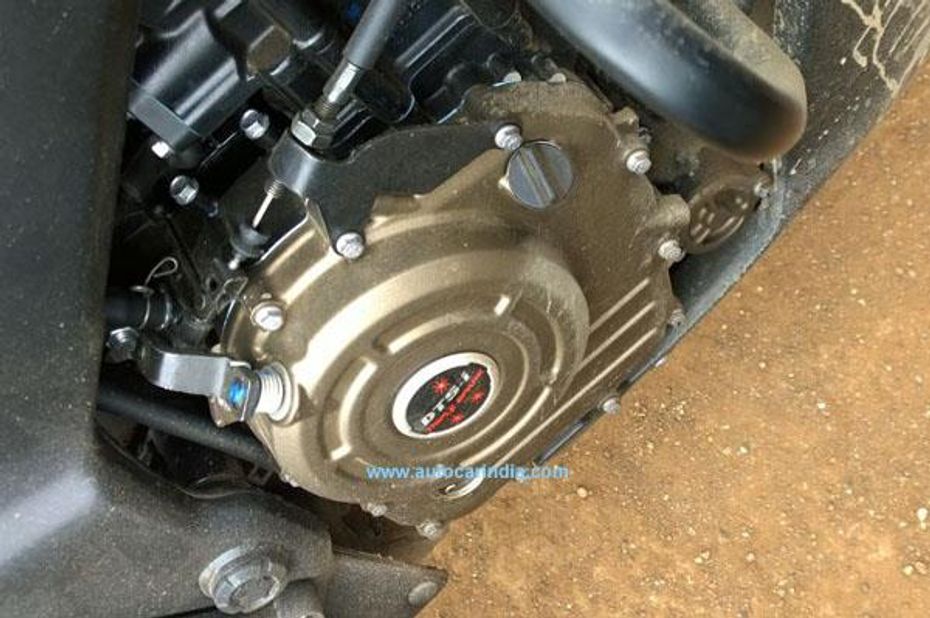 Bajaj Pulsar CS400 Engine