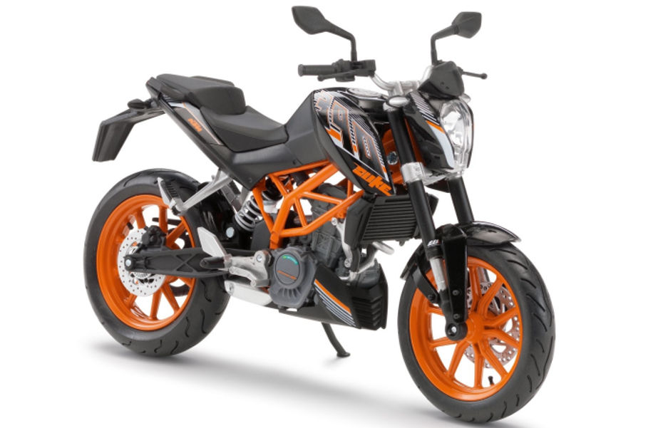 KTM 390 Duke Comparison