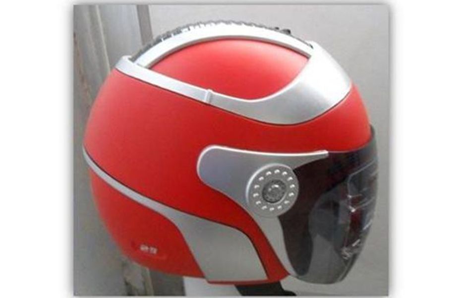 New Helmet with Cooling Effect New Helmet with Cooling Effect