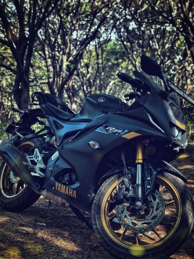 Yamaha R15 V4 Black Indian yamaha-r15-v4-black-indian
