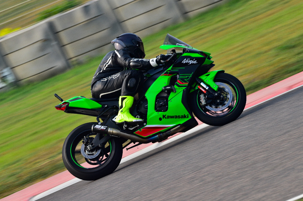Kawasaki Ninja ZX-10R Price in Tamluk (On Road)