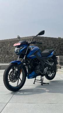 Bajaj Pulsar P150: Image Gallery