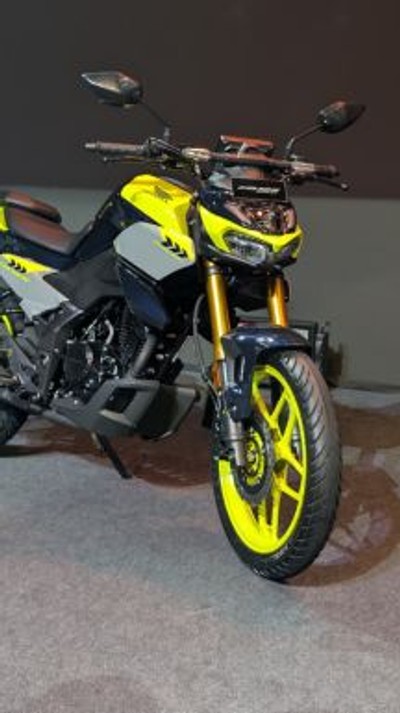 Honda CB125 Hornet Unveiled: In 11 Images